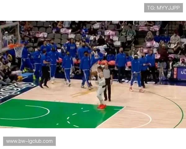 足球与篮球腕力标准分析与比较：从运动表现到训练方法的全面探讨